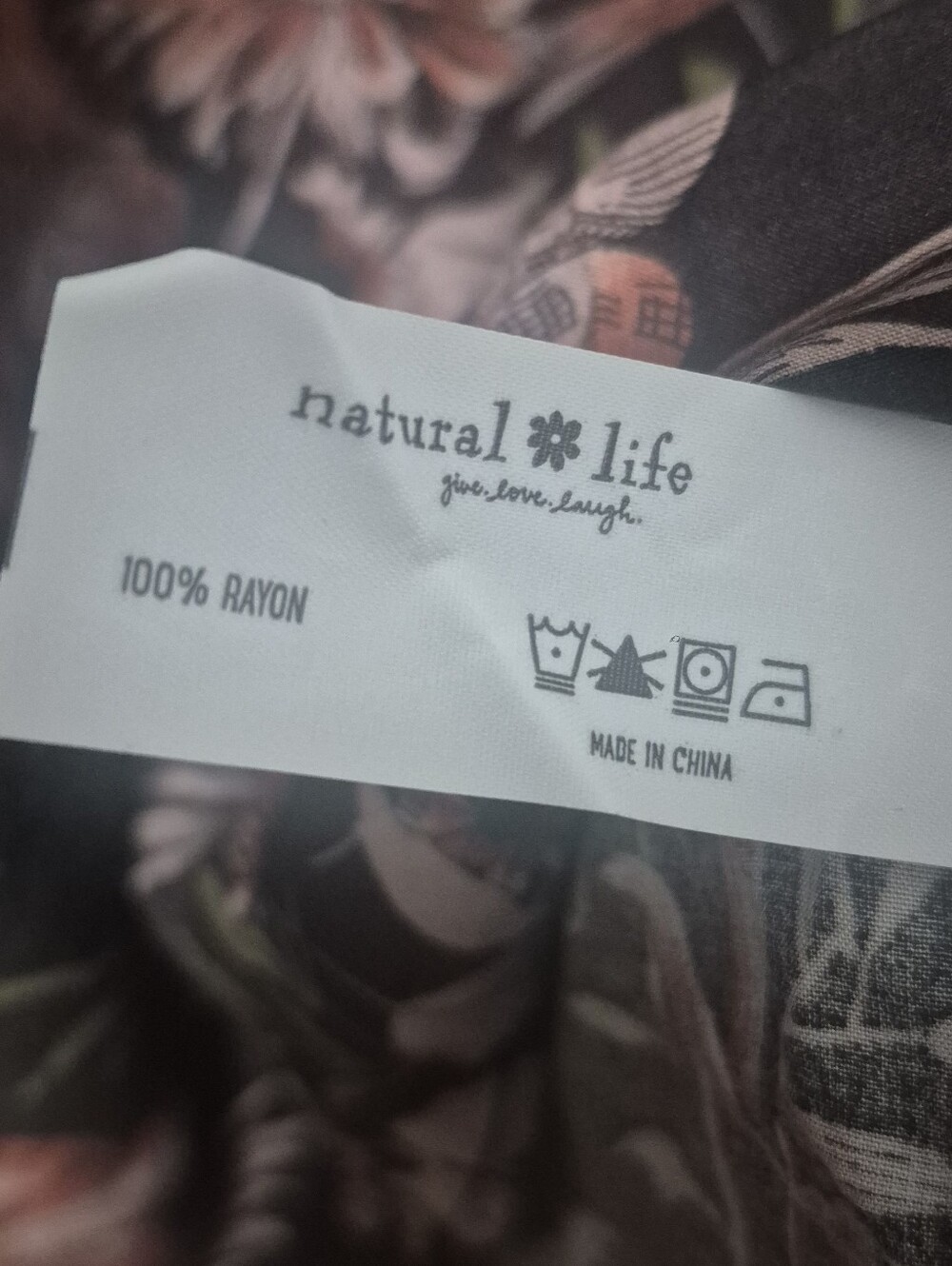 Natural Life Floral Boho Blouse Size L Flowy V Neck Rayon Top - Picture 6 of 6